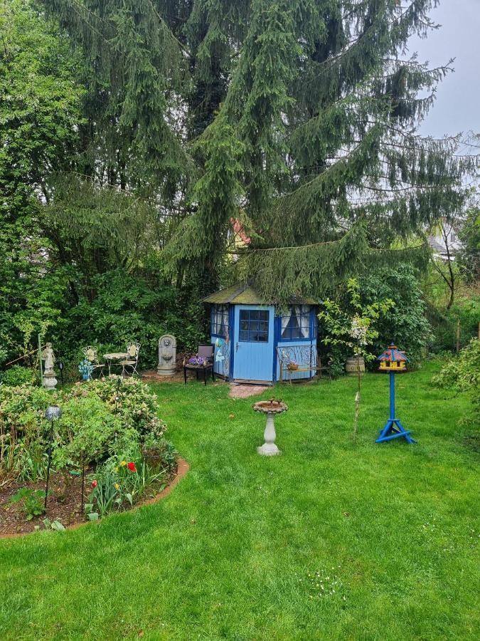 B&B Dressings Traumgarten Kaiserslautern Exteriér fotografie